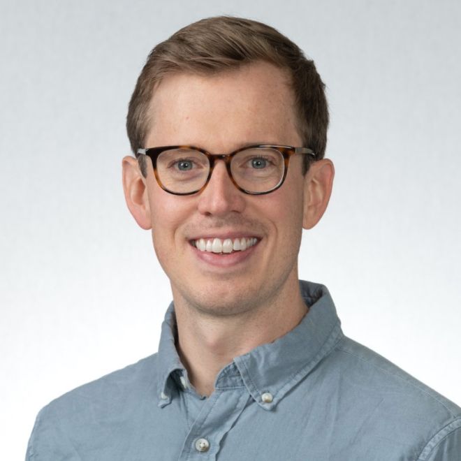 Headshot of Nathan Holmes